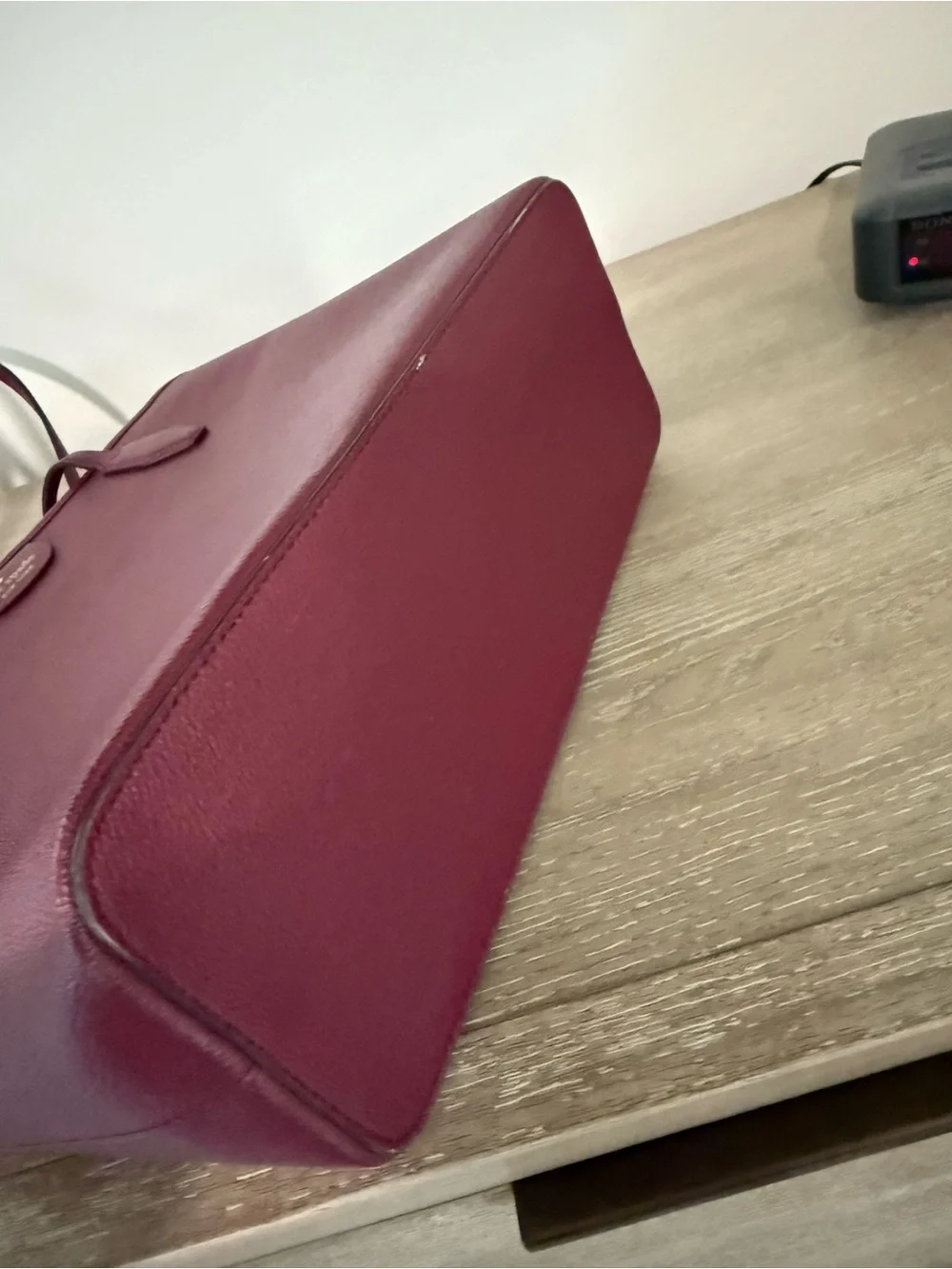 kate spade burgundy shoulder bag with gold logo